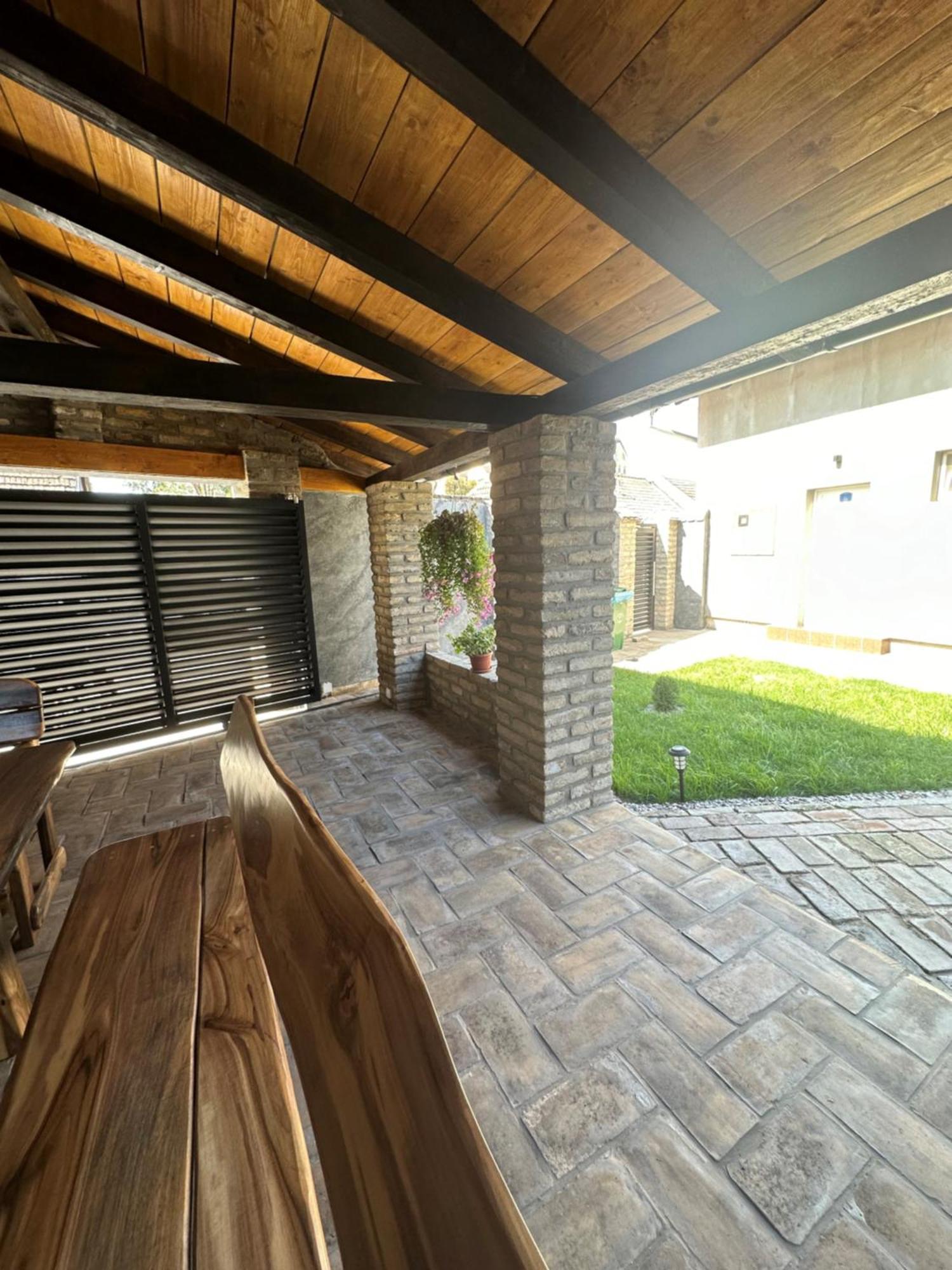 Sobe Tanja Apartment ซูโบติกา ภายนอก รูปภาพ